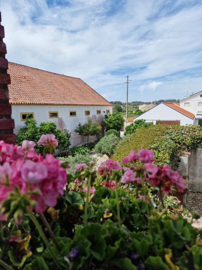 Casa Nikana Turcifal Εξωτερικό φωτογραφία