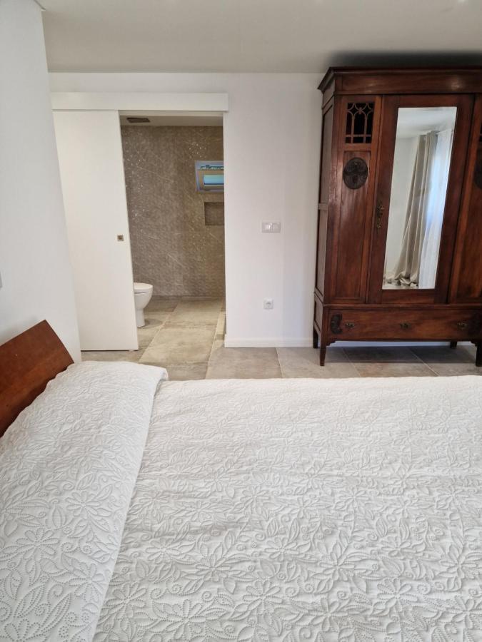 Casa Nikana Turcifal Εξωτερικό φωτογραφία